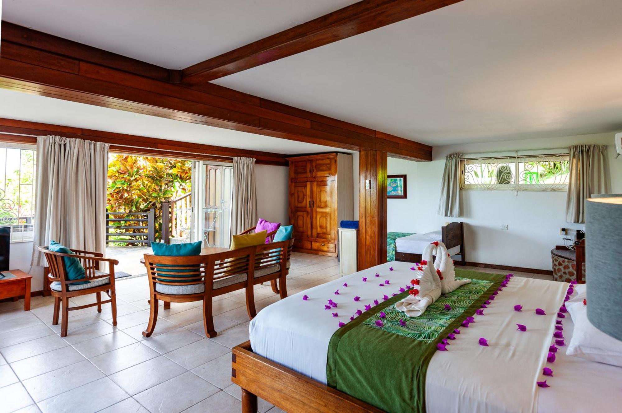 Chalets Cote Mer Baie Sainte Anne Εξωτερικό φωτογραφία