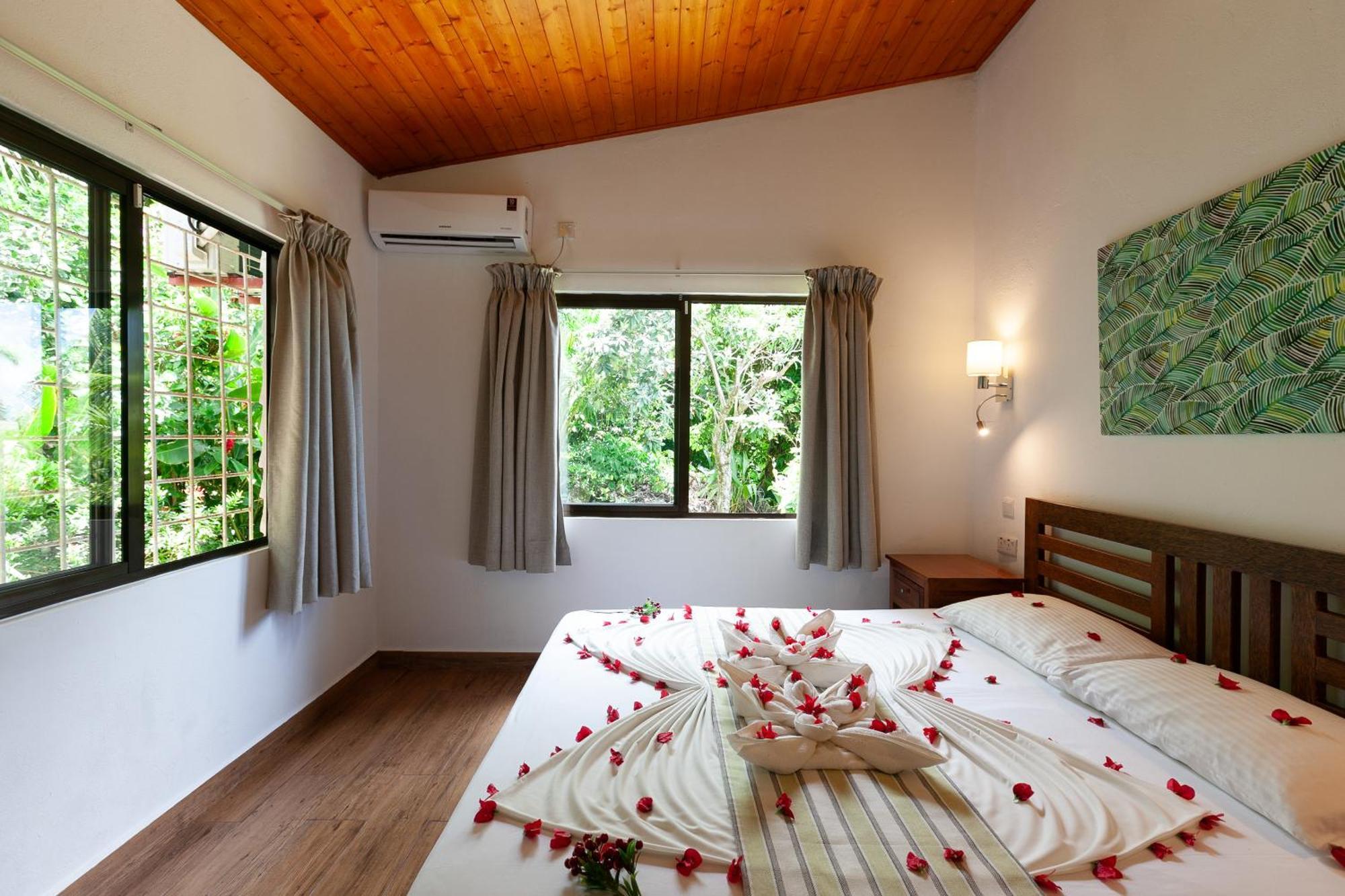 Chalets Cote Mer Baie Sainte Anne Εξωτερικό φωτογραφία